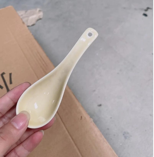 黄色勺子.png